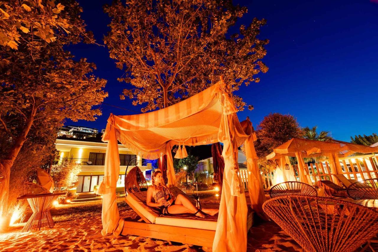 Limna Resort *